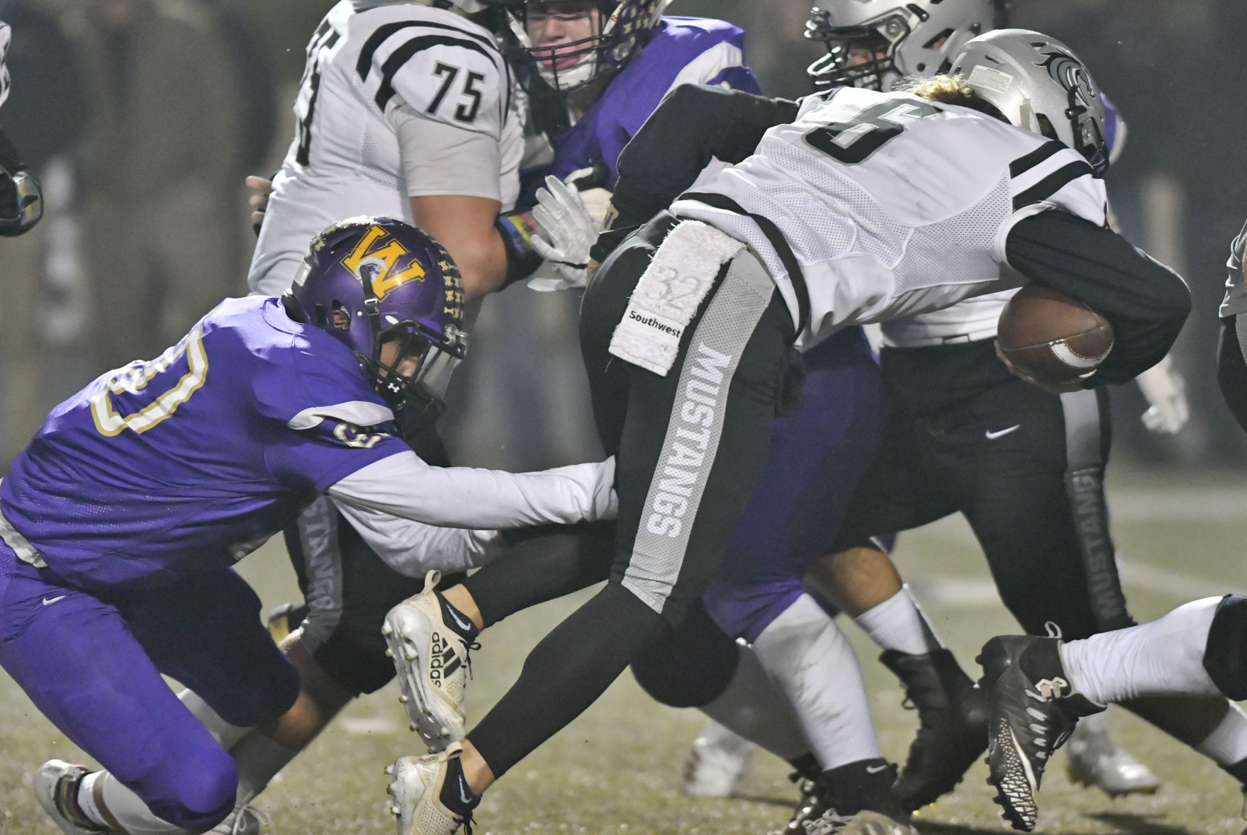 111618 Stockdale Righetti football 12.jpg